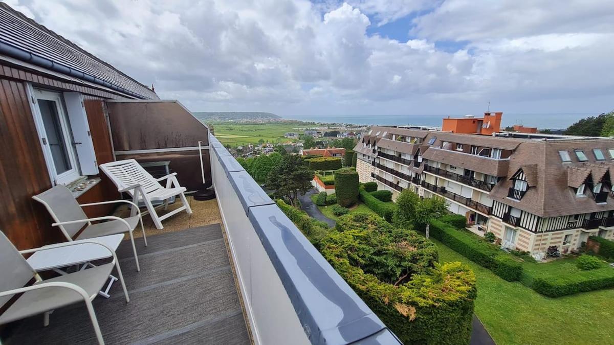 A 10 Minutes A Pieds De La Plage, Residence La Corniche Du Mont Canisy - Traveller Award 2023 블롱빌 쉬르 메르 외부 사진